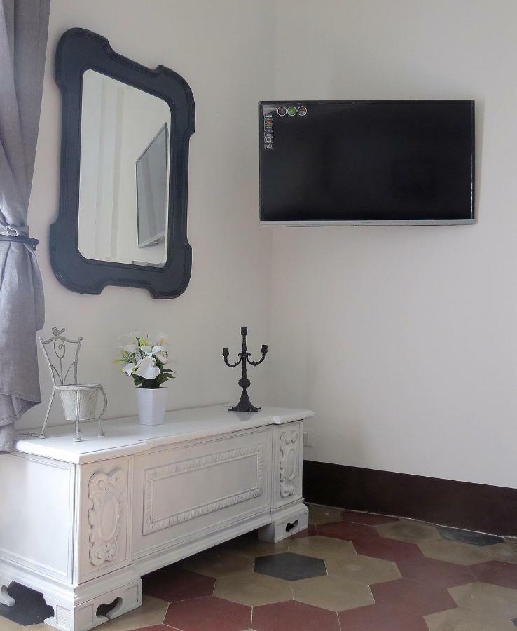 A Casa Del Reuccio Appartement Catánia Buitenkant foto